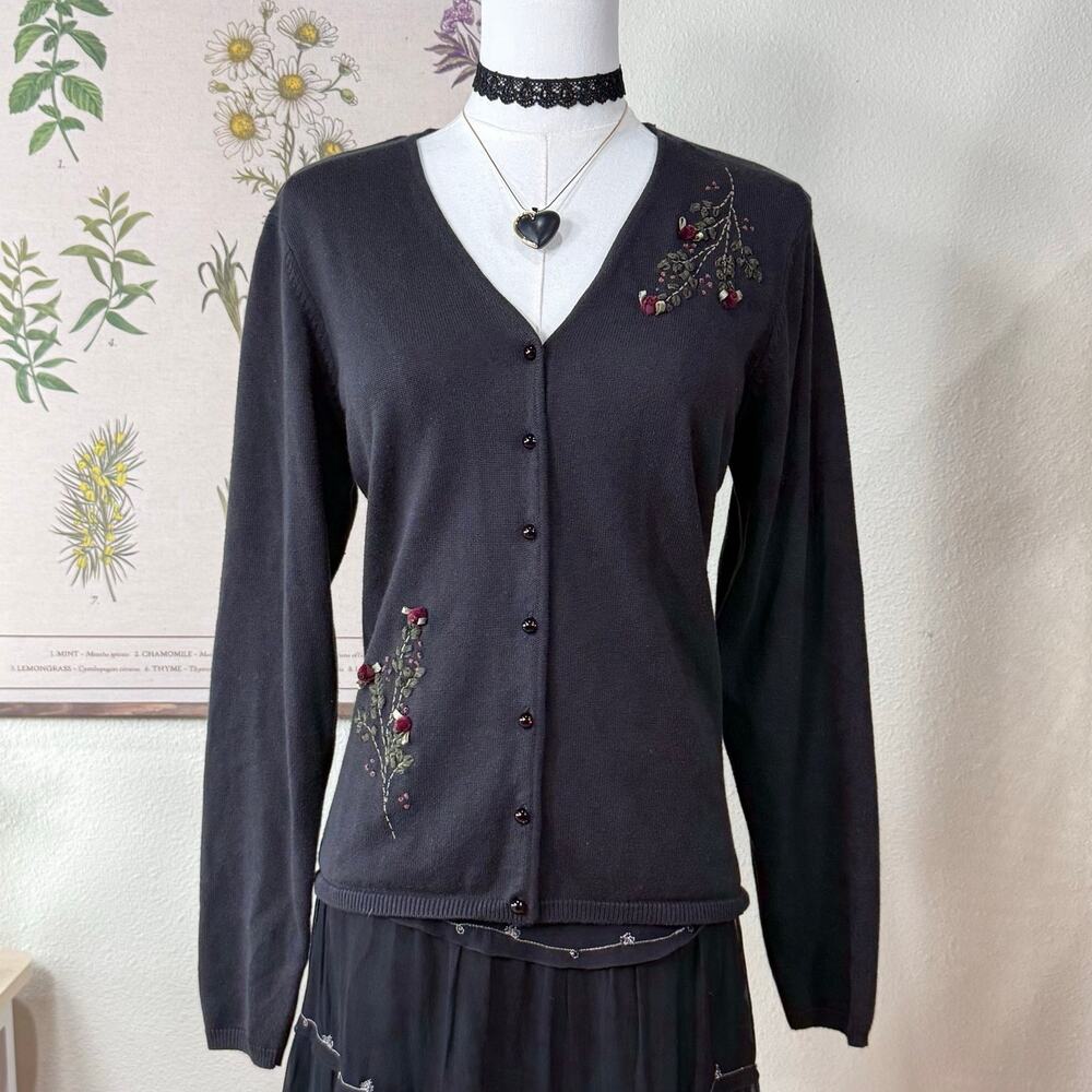 Vintage 90s Y2k Floral Embroidered Cardigan Sweater Dark Coquette Whimsigoth M